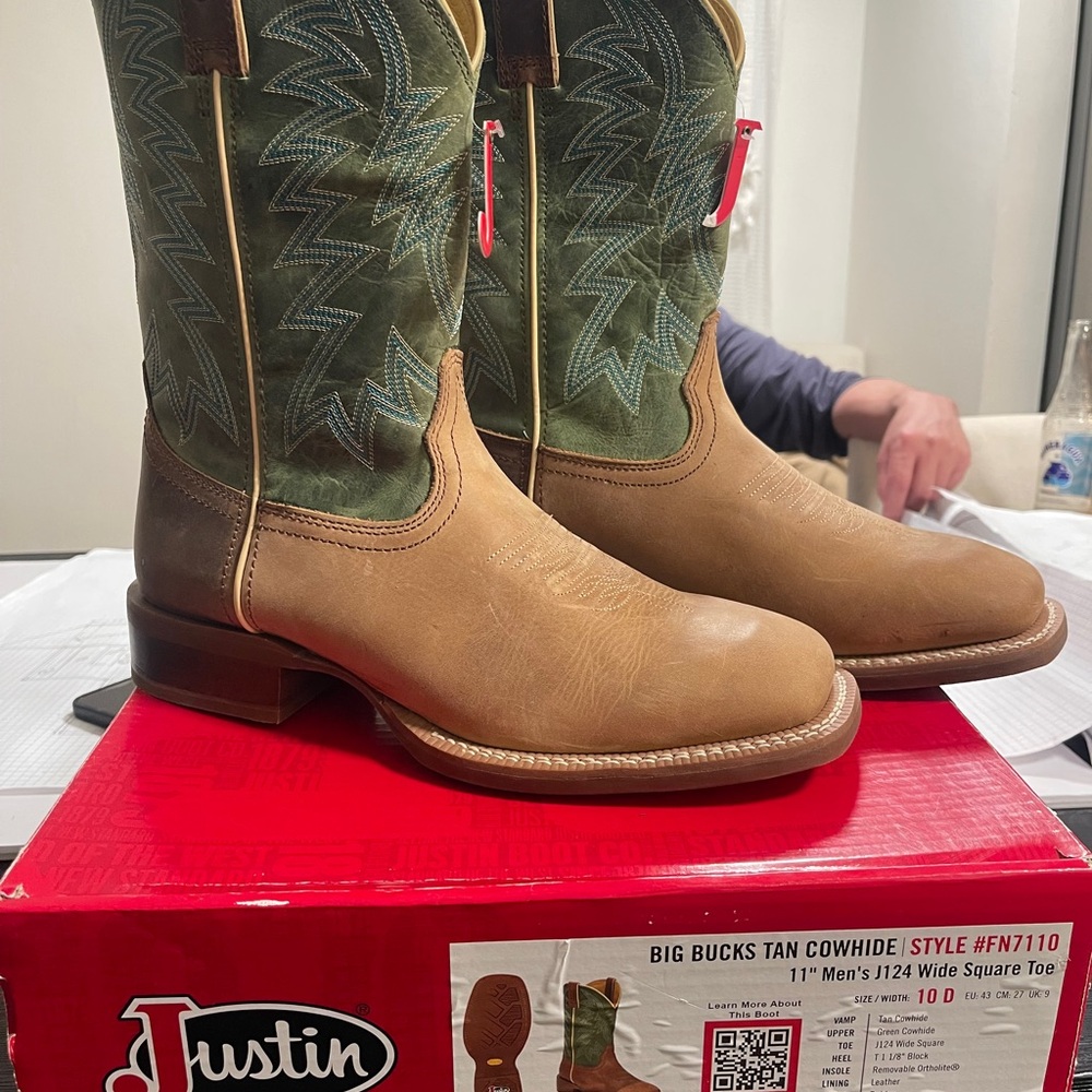 Justin Boots Men's Brown and Green Western Boots NWT
